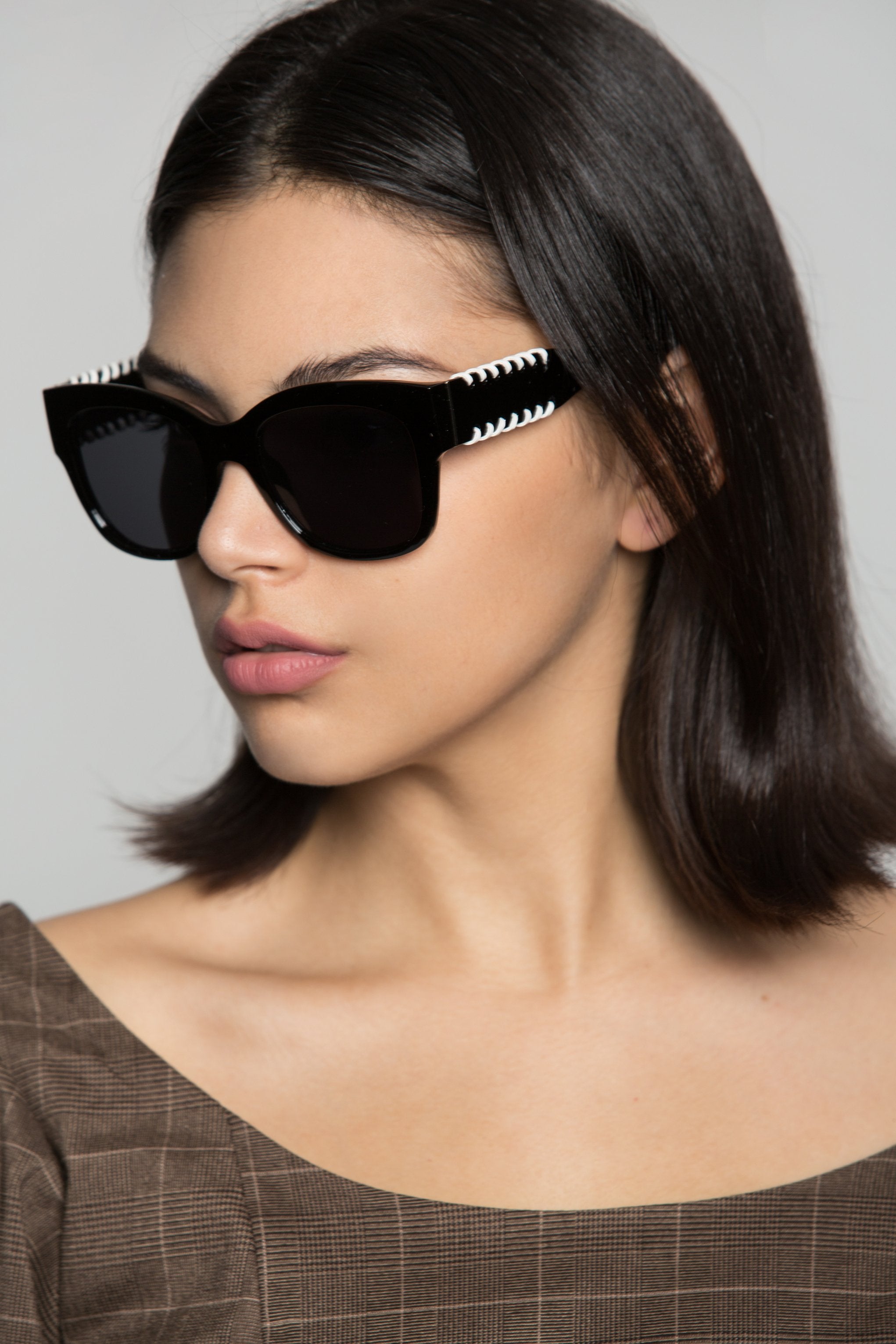 Black Oversized White Stripes Frame Sunglasses - ownthelooks-Development