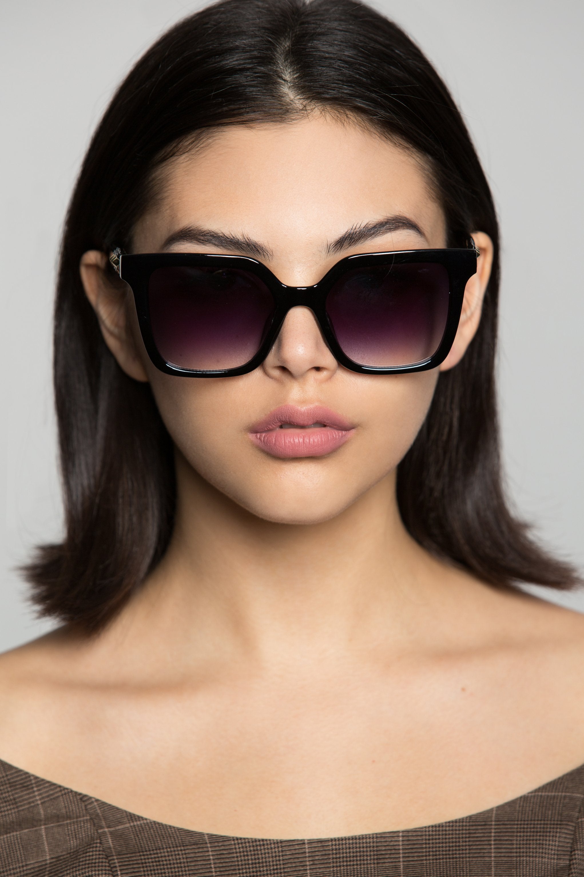 Black Solid Transparent Rectangular Sunglasses - ownthelooks-Development