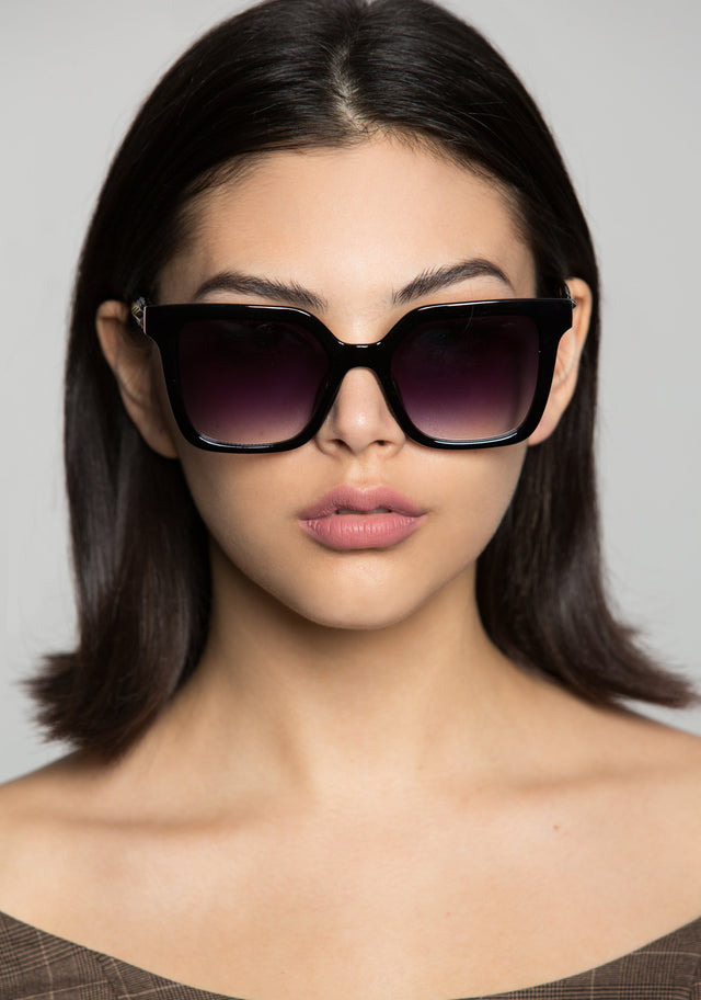 Black Solid Transparent Rectangular Sunglasses - ownthelooks-Development
