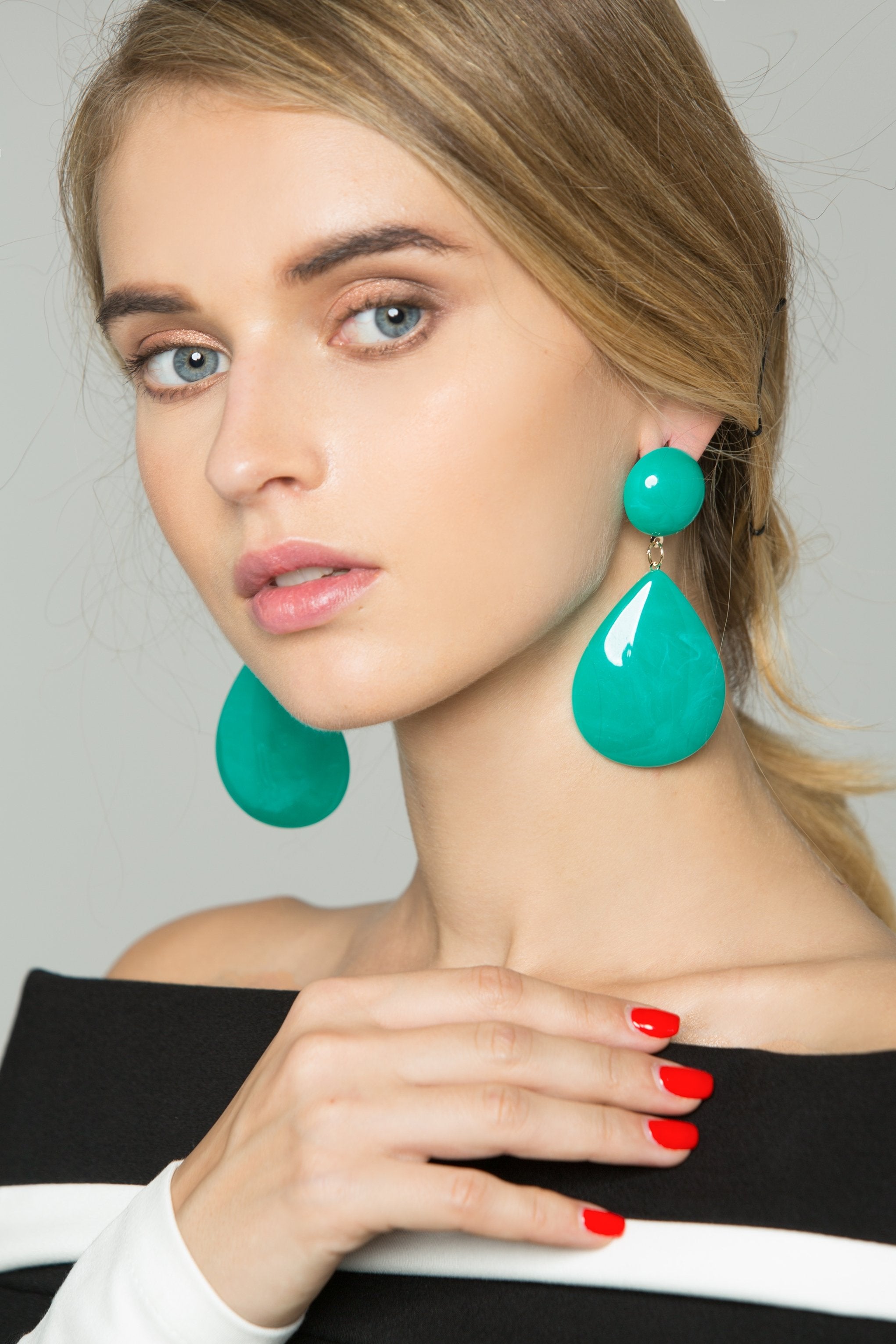 Green Teardrop Drop Earrings - ownthelooks-Development