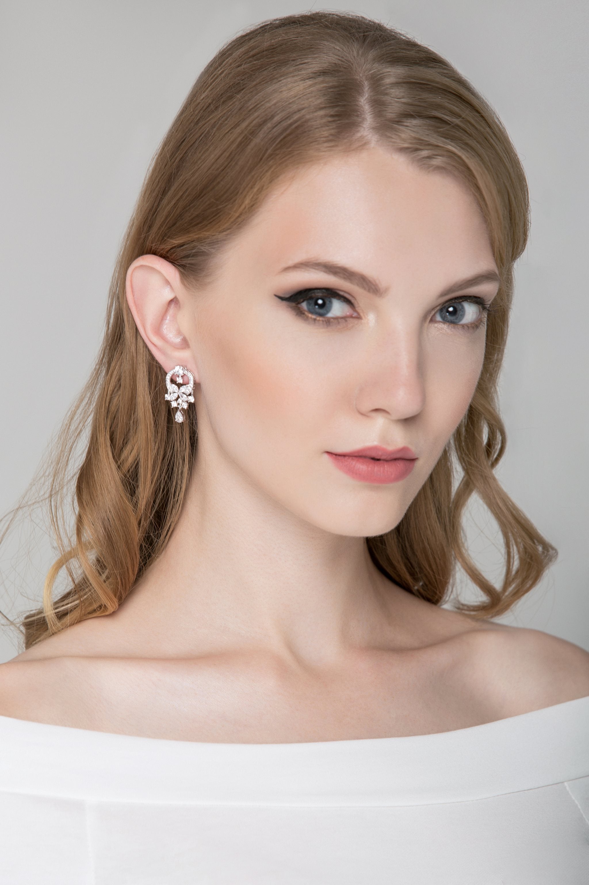 Arch Lily Diamond Earrings - ownthelooks-Development