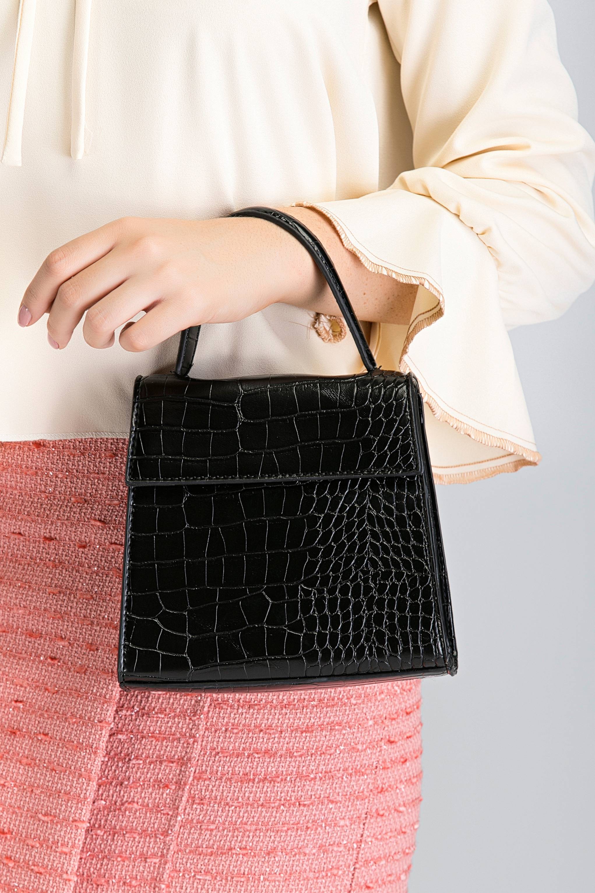 Black Lady Tamsah Mini Handbag - ownthelooks-Development