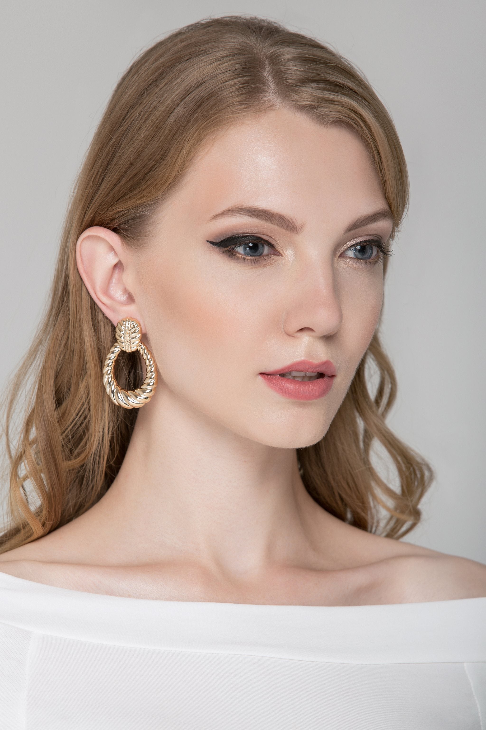 Gold Croissant Earrings - ownthelooks-Development