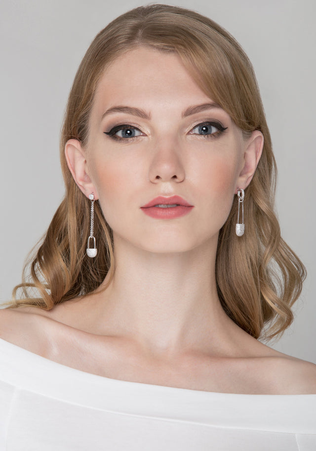 Pin Diamond Earrings - ownthelooks-Development