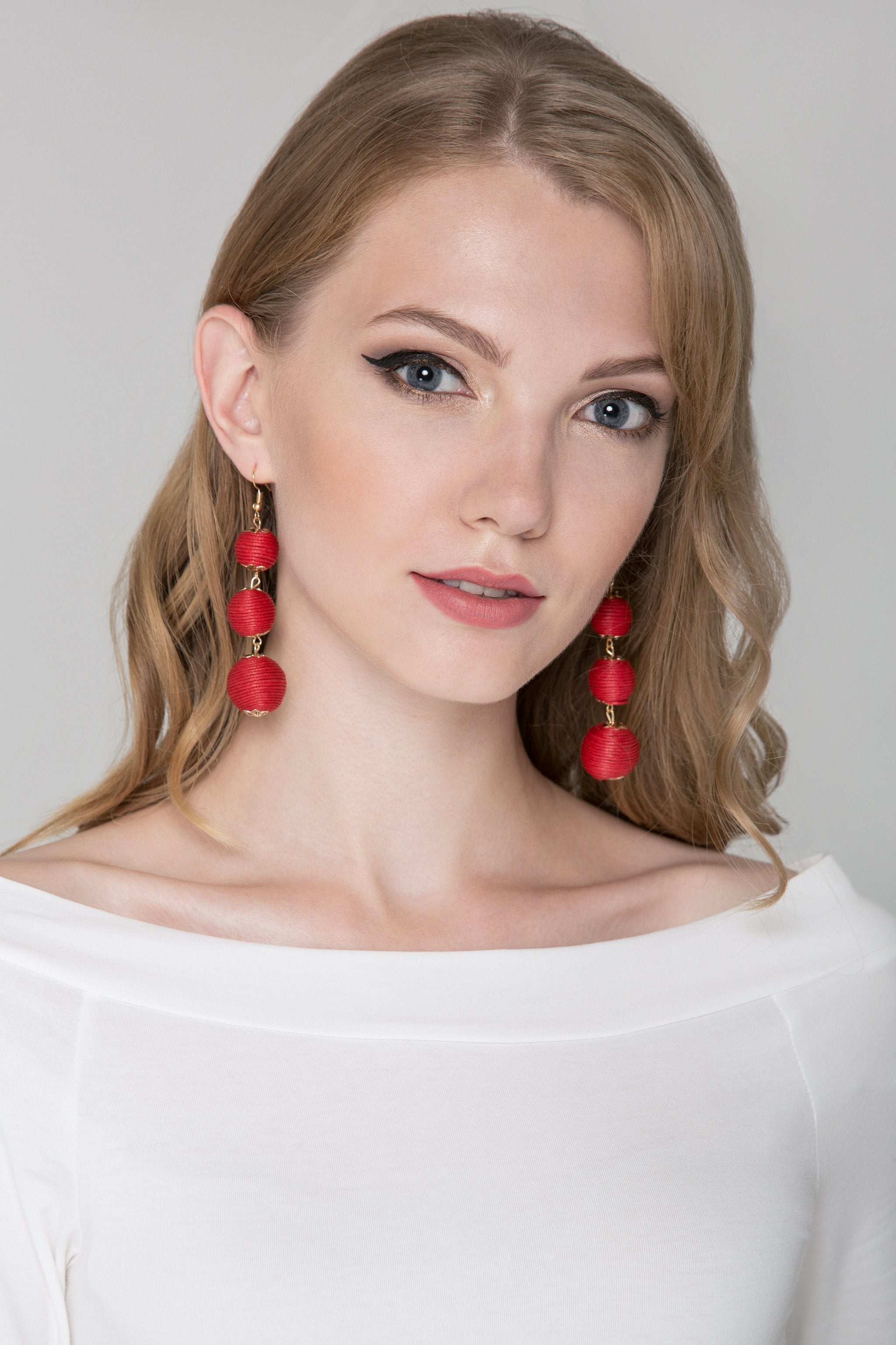 Deema Al Asadi - Red Yarn Ball Earrings - ownthelooks-Development