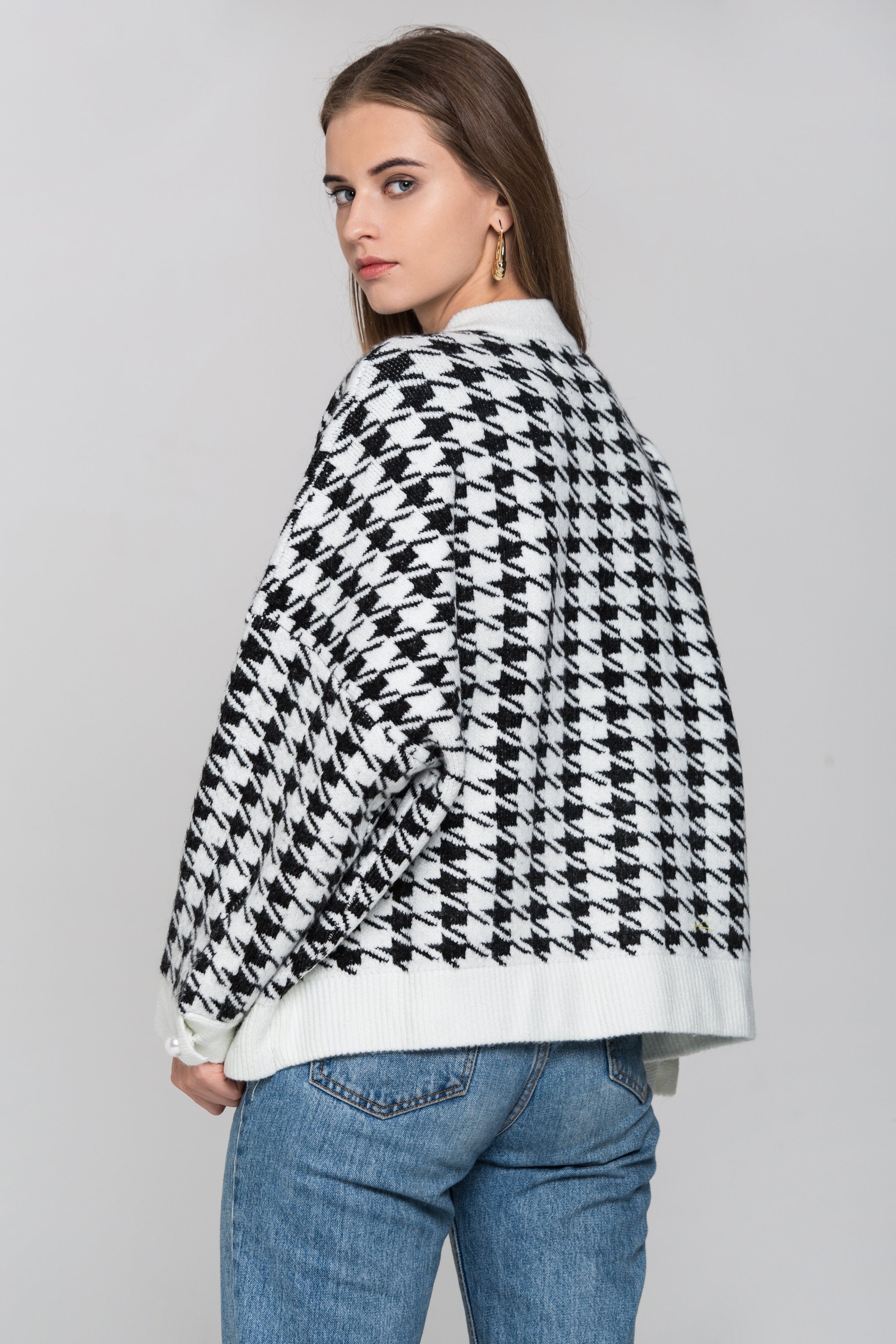 White Pearl Button Houndstooth Over Sized Cardigan - ownthelooks-Development