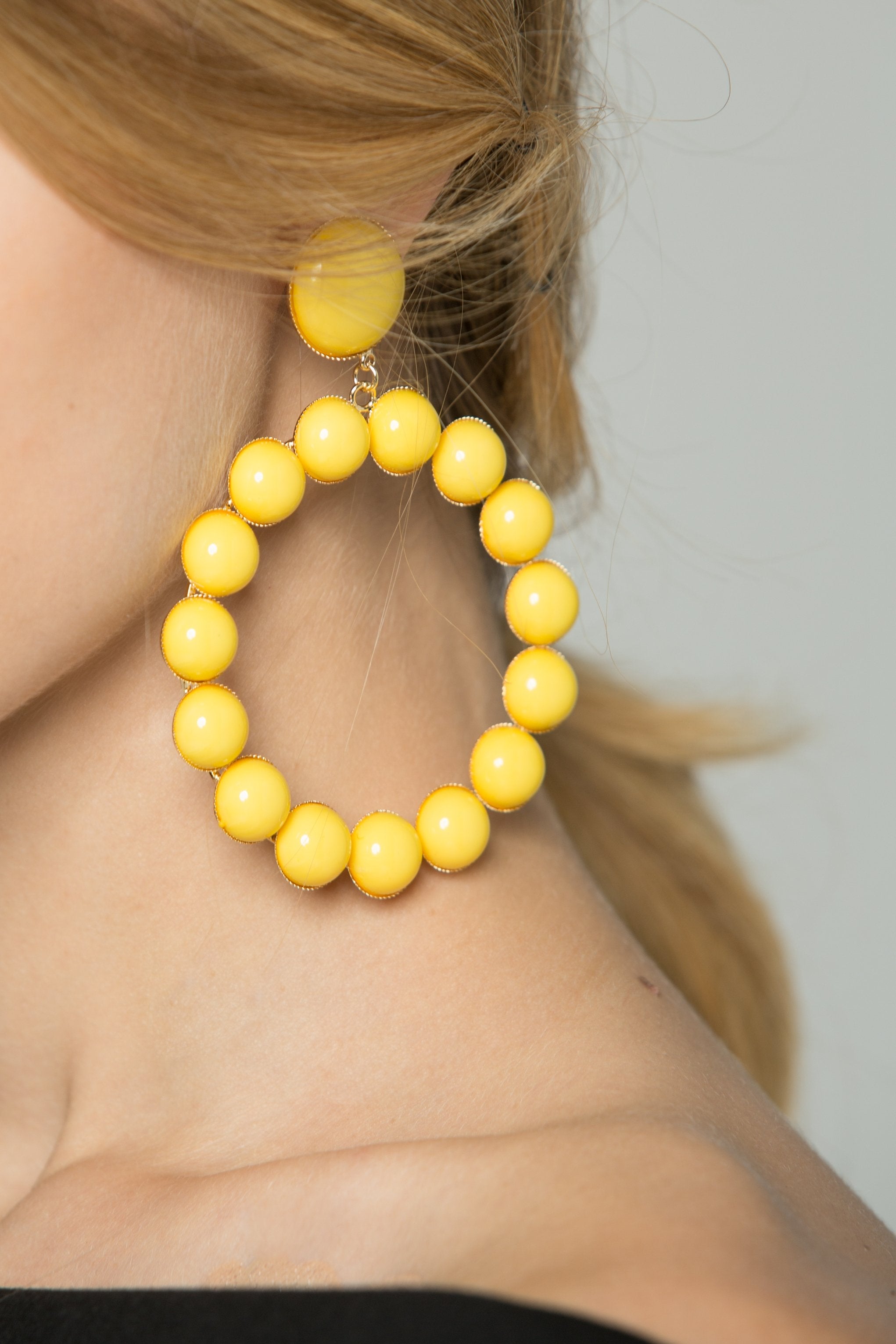 Yellow Round Acrylic Studs Earrings - ownthelooks-Development