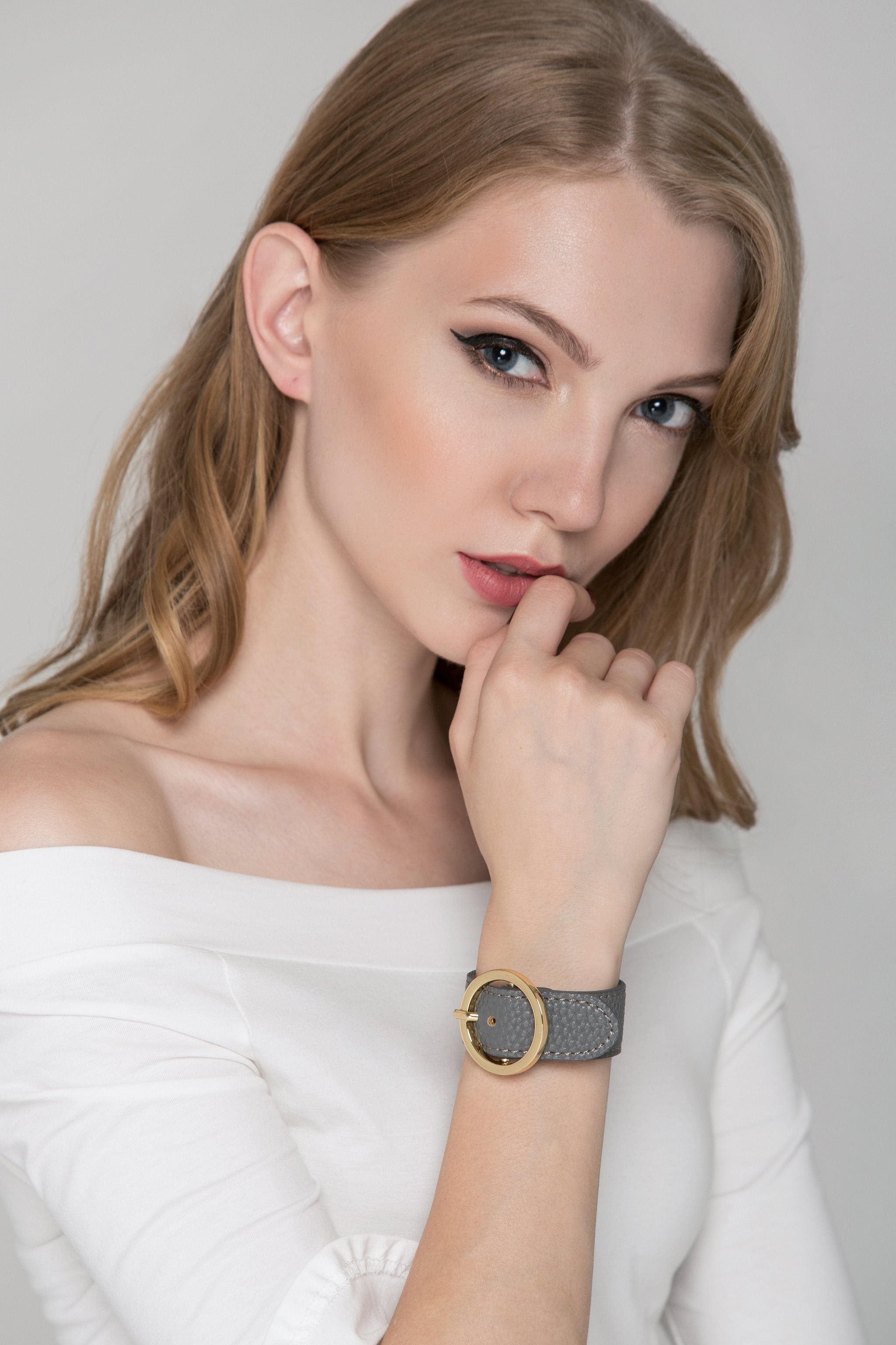 Grey Gold Ring Buckle Bracelet - ownthelooks-Development