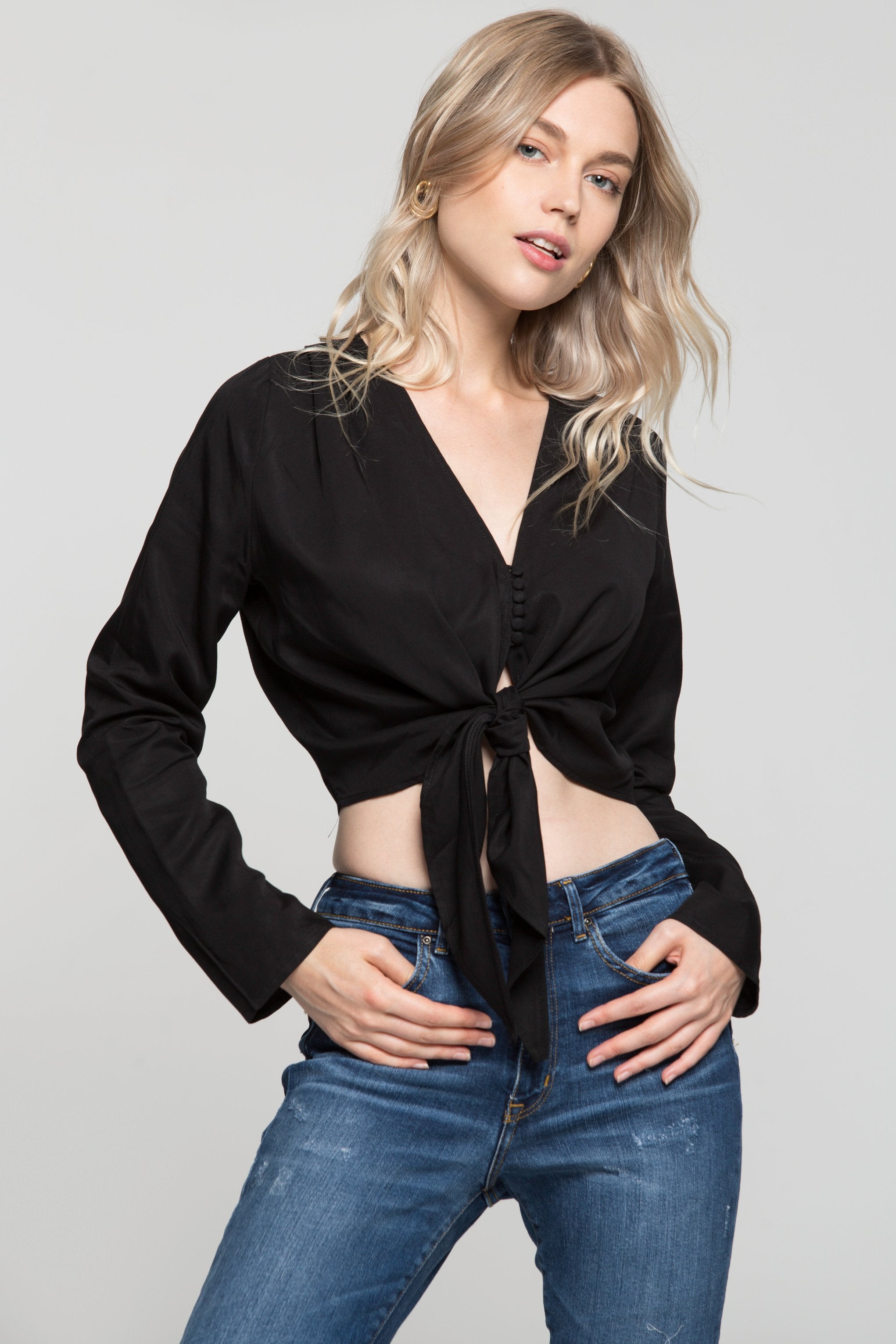 Black Solid Tie Up Knot Crop Top - ownthelooks-Development
